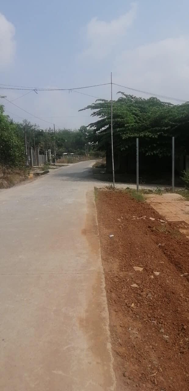 Bán đất Minh Hưng giá 350tr dt 310m2