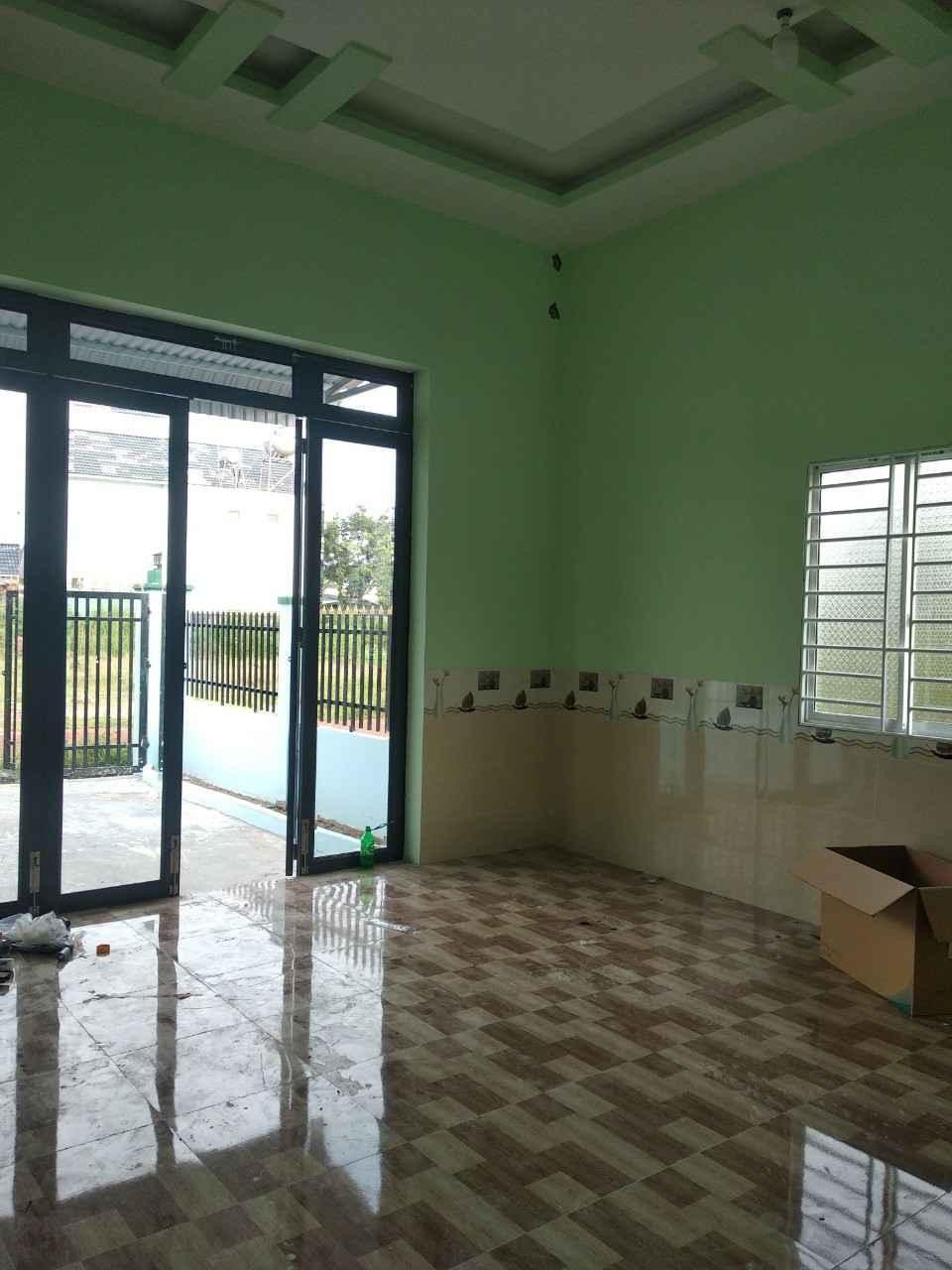 Bán nhà  phường Tiến Thành giá 800tr dt5*30*50tc
