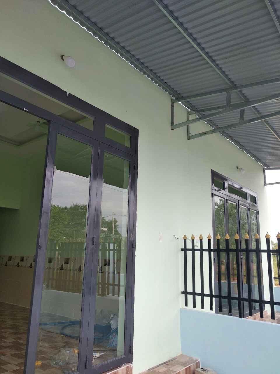 Bán nhà  phường Tiến Thành giá 800tr dt5*30*50tc