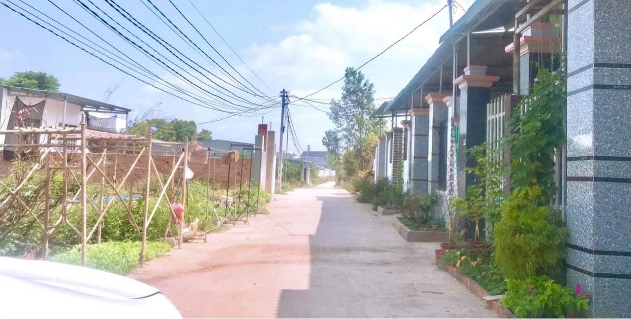 Bán đất phường Tân Xuân giá 900tr dt 10*25