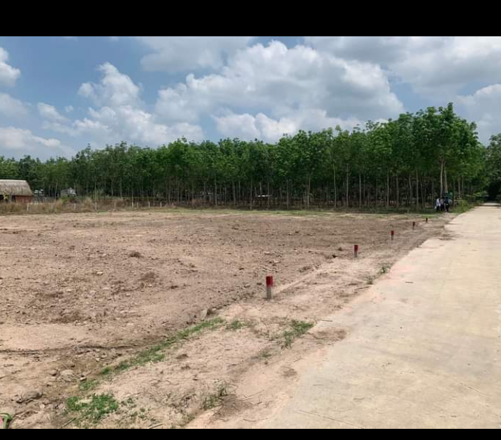 Bán đất xã Thành Tâm giá 870tr dt 200m2×100tc