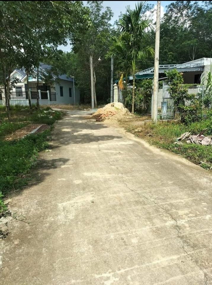 Bán đất khu phố 5 phường Tân Đồng giá 1 tỷ 250tr dt 10×30×40tc