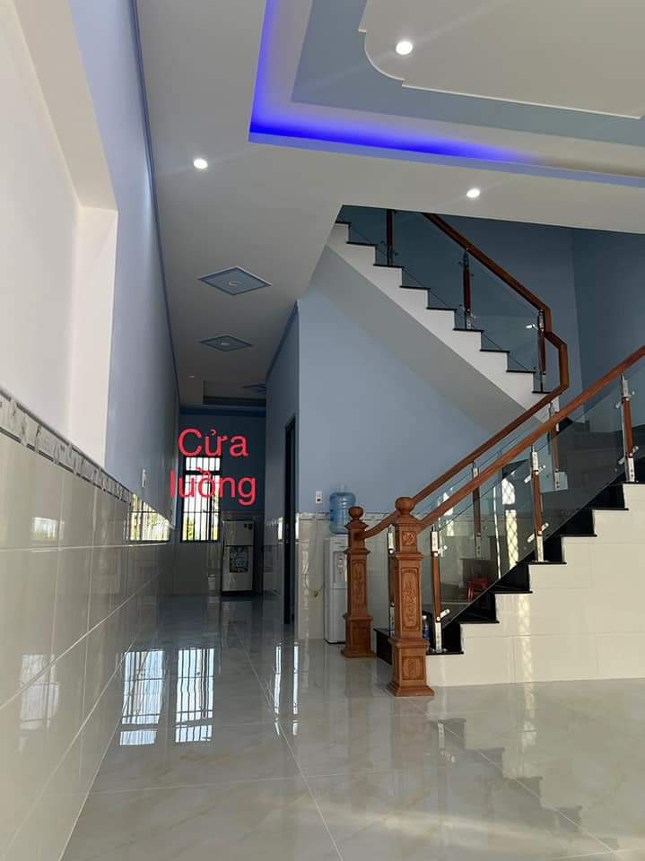 Bán nhà xã Tiến Hưng giá 2tỷ8 dt 5×19