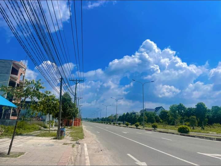 Bán đất phường Hưng Long giá 3 tỷ 200tr dt 10x50xfull tc