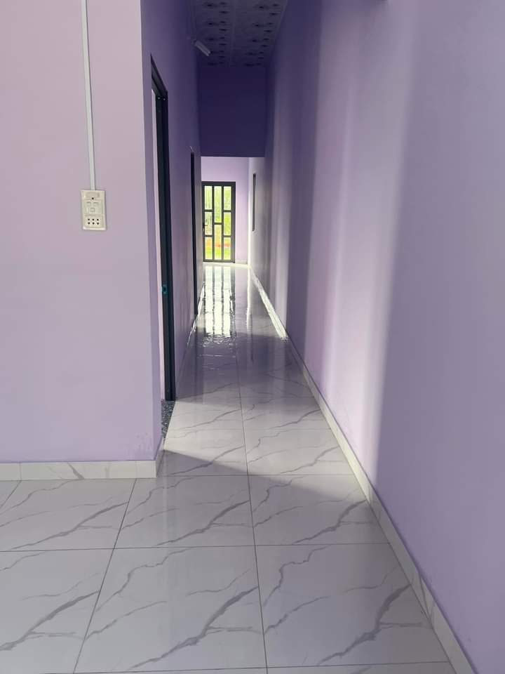 Bán nhà tt Tân Khai giá 1tỷ dt 5×50×40tc