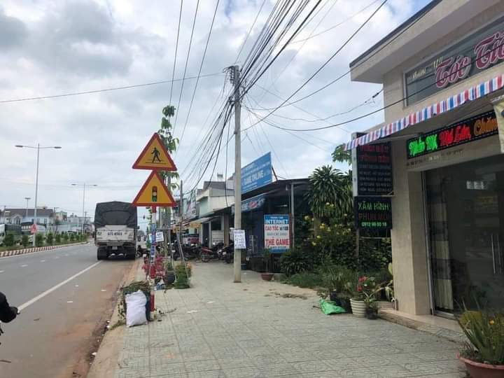 Bán đất Phú An giá 4tỉ5 dt 5*58*100tc
