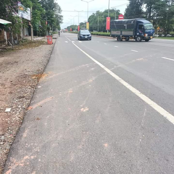 Bán đất Phú An giá 8tỉ5 dt 12*53*240tc