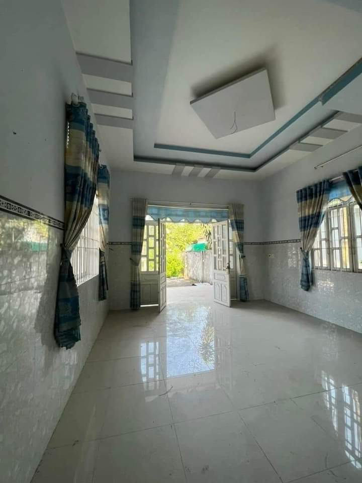 Bán đất Phú An giá 5tỉ4 dt 10*46*200tc