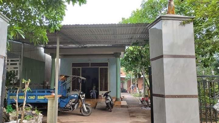 Bán nhà tt Tân Khai giá 1tỷ1 dt 10×42×100tc