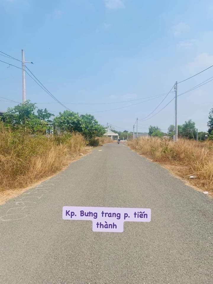 Bán đất phường Tiến Thành giá 700tr dt 5×40×50tc
