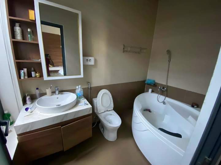 Bán nhà phường Tân Bình giá 4tỷ5 dt 10×40×50tc