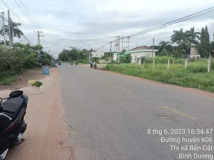 Bán đất Phú An giá 5tỉ3 dt 7,5*92*106tc