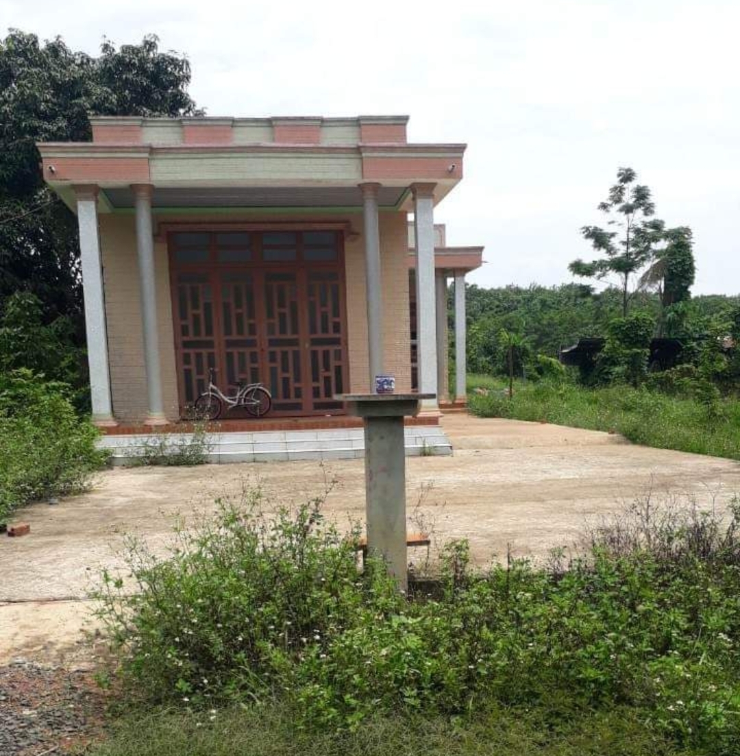 Bán đất xã Thanh Hòa dt 10*50*100tc giá 700tr