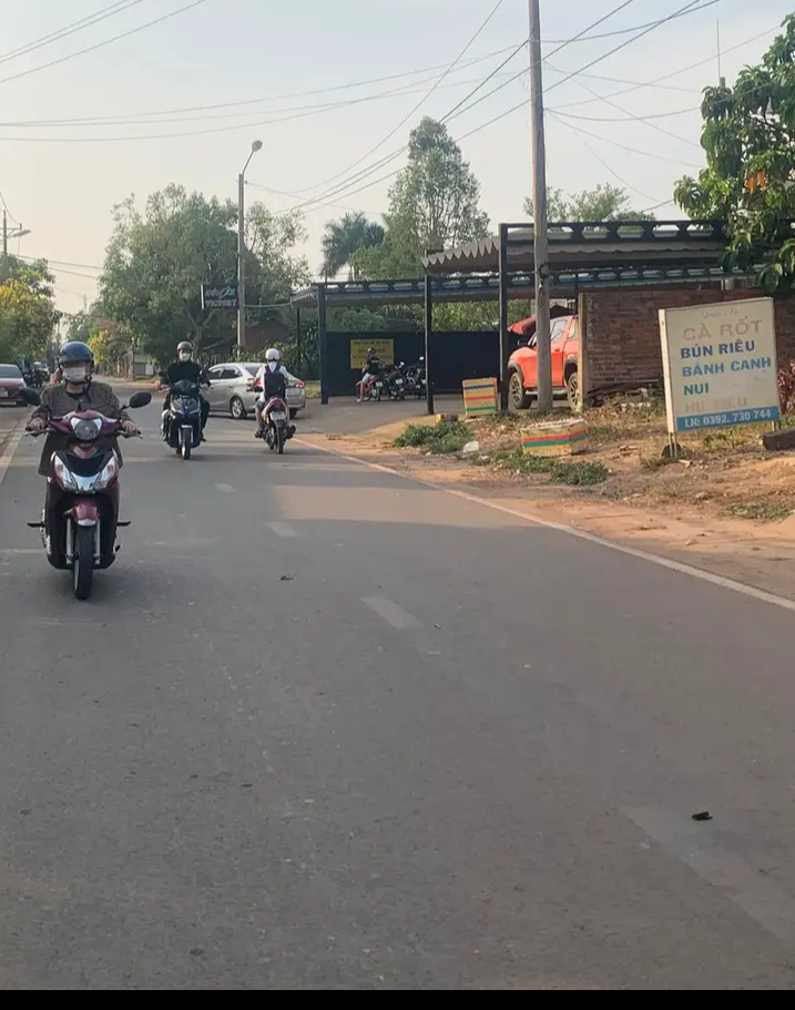 Bán nhà phường Tân Đồng giá 2tỷ8 dt 6×30×50tc