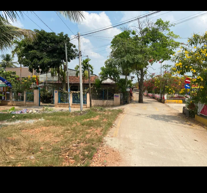 Bán đất phường Tân Xuân giá 3tỷ3 dt 15×26×100tc