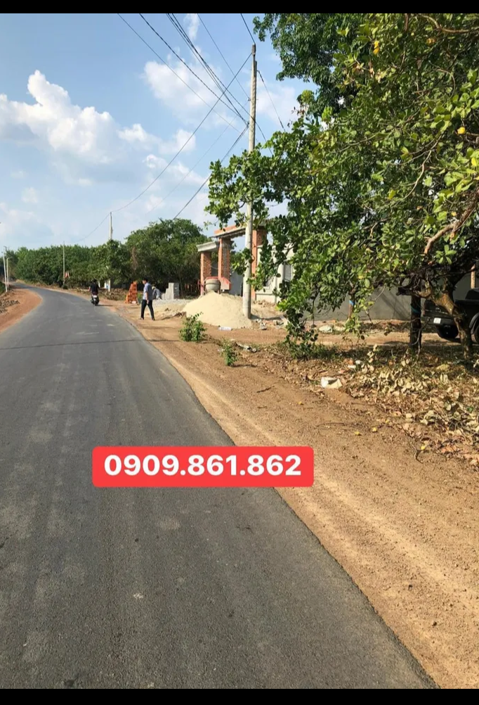 Bán đất xã Tiến Thành giá 2tỷ800 dt 10×45×300m2 tc