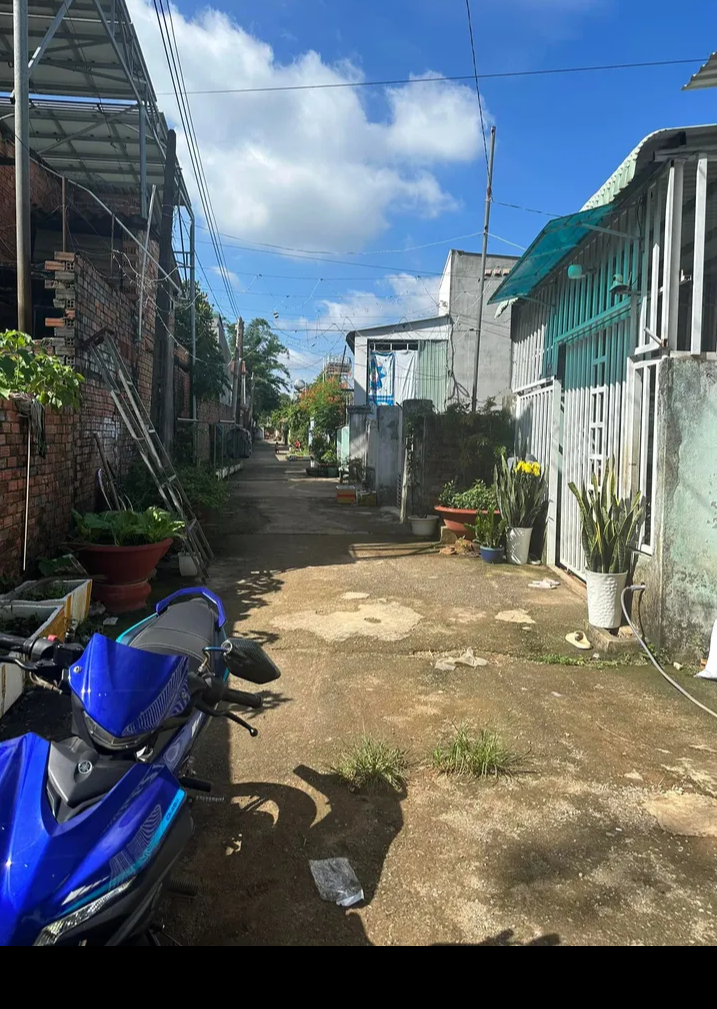 Bán nhà phường Tân Phú giá 1tỷ2 dt 5×50×50tc