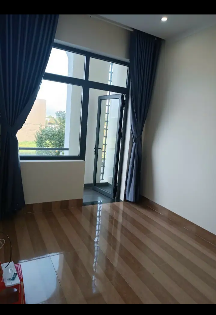 Bán nhà xã Tân Phước giá 1tỷ5 dt 5×22×100tc