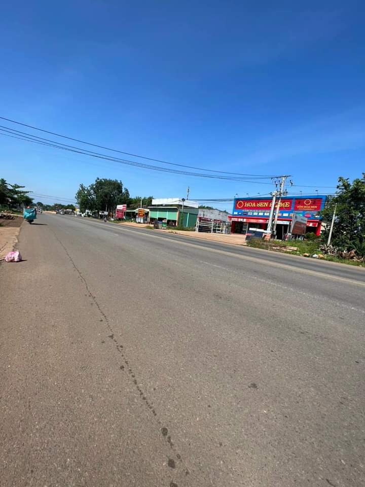 Bán đất xã Thanh Phú giá 4 tỷ 200tr dt 1 xào