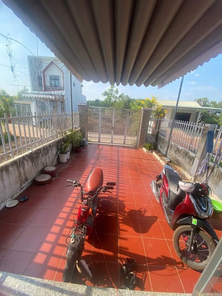 Bán nhà phường Tân Xuân giá 1tỷ6 dt 5×42×50tc