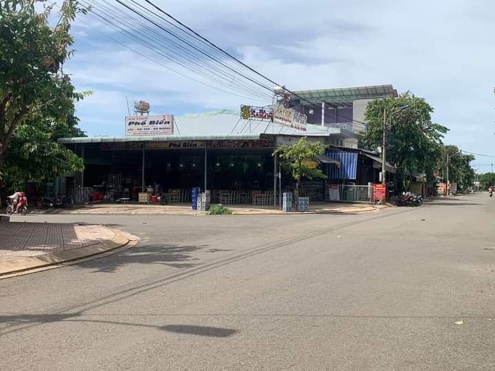 Bán đất tt Tân Phú giá 3tỷ050 dt 6×20×full tc