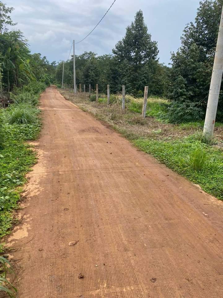 Bán đất xã Tân Hưng giá 570tr dt 10×100