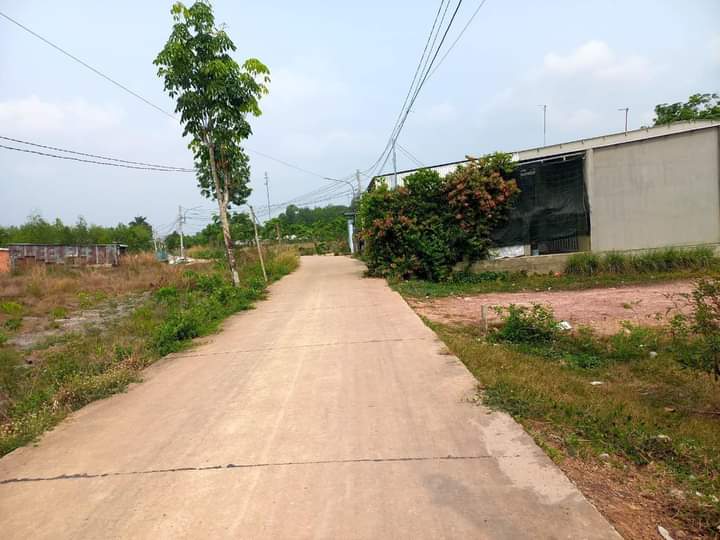 Bán đất Lai Uyên giá 780tr dt 5*33*80tc