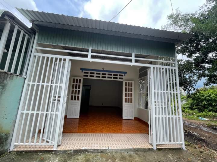 Bán nhà phường Tân Phú giá 1tỷ1 dt 5×40×50tc