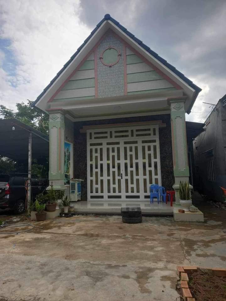 Bán nhà phường Tân Thành giá 1tỷ2 dt 8×36×100tc