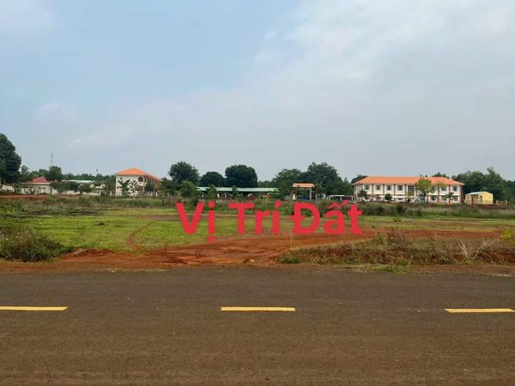 Bán đất xã Tân Hưng giá 268tr dt 300m2