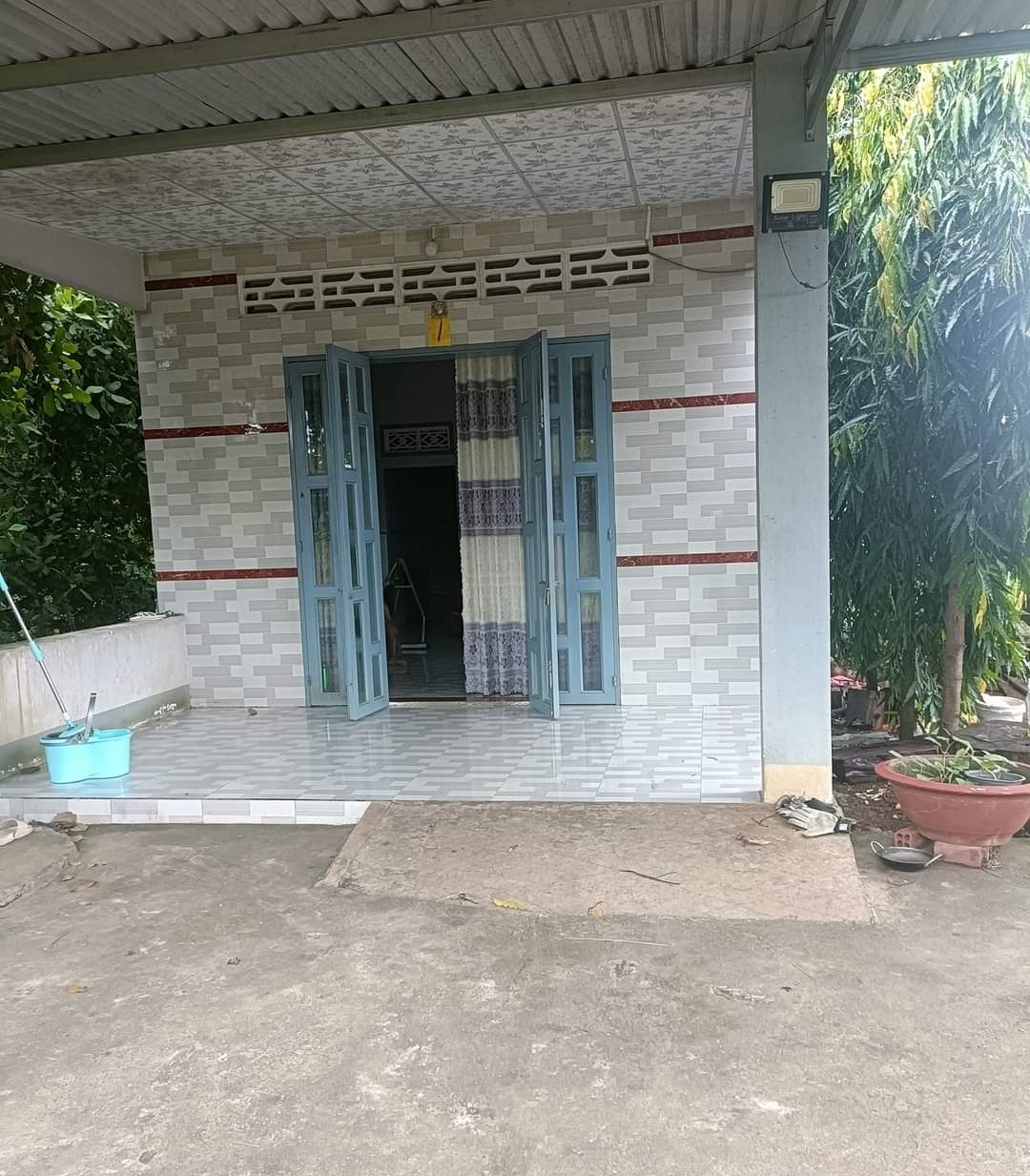 Bán đất xã Tân Tiến dt 10*60*100tc giá 700tr