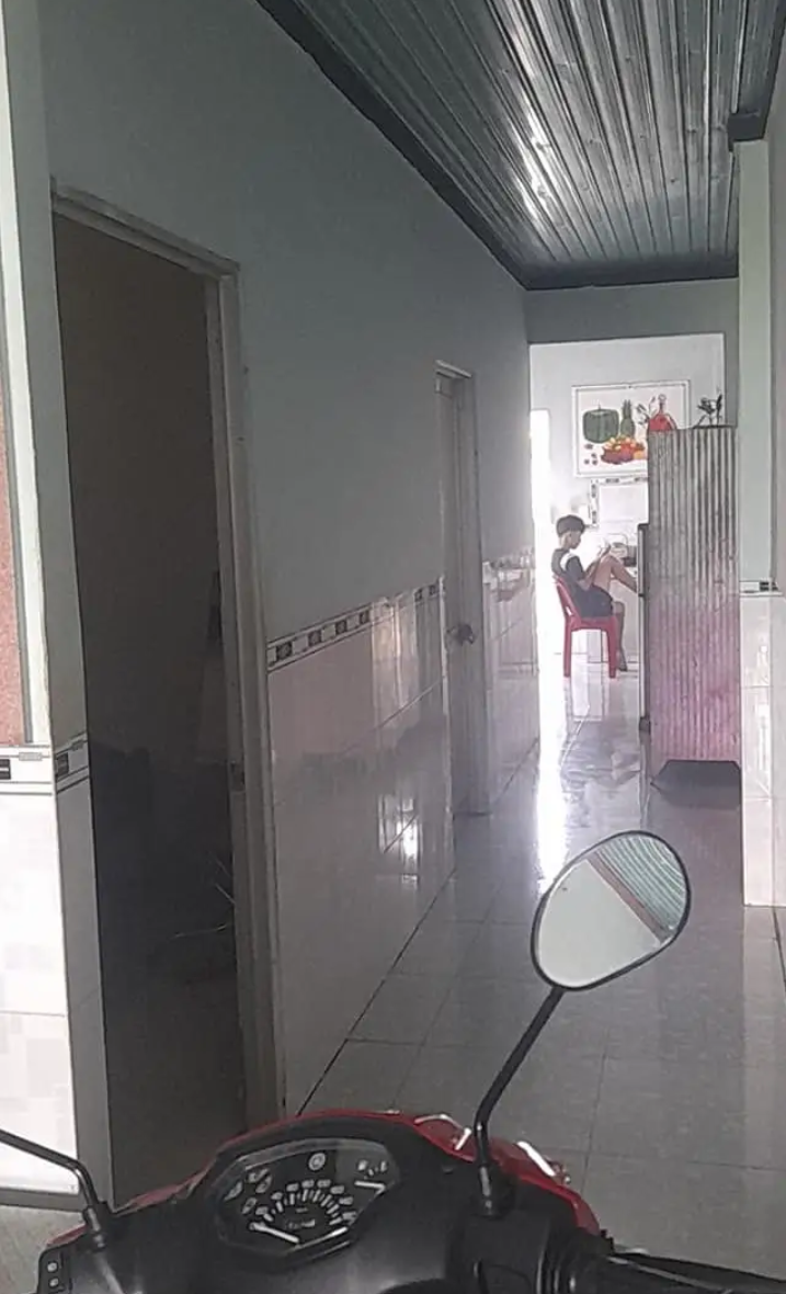 Bán nhà xã Thuận Phú giá 800tr dt 4,2×22×full tc