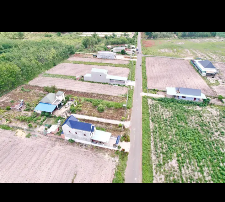 Bán đất xã Tân Quan giá 350tr dt 250m2