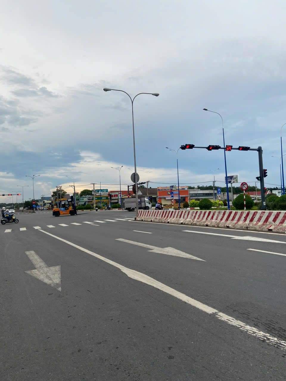 Bán đất Lai Uyên giá 870tr dt 5*38*80tc
