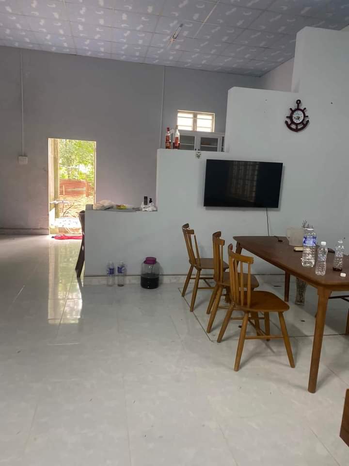 Bán nhà xã Lộc thuận giá 690tr dt9,5x30x100 tc