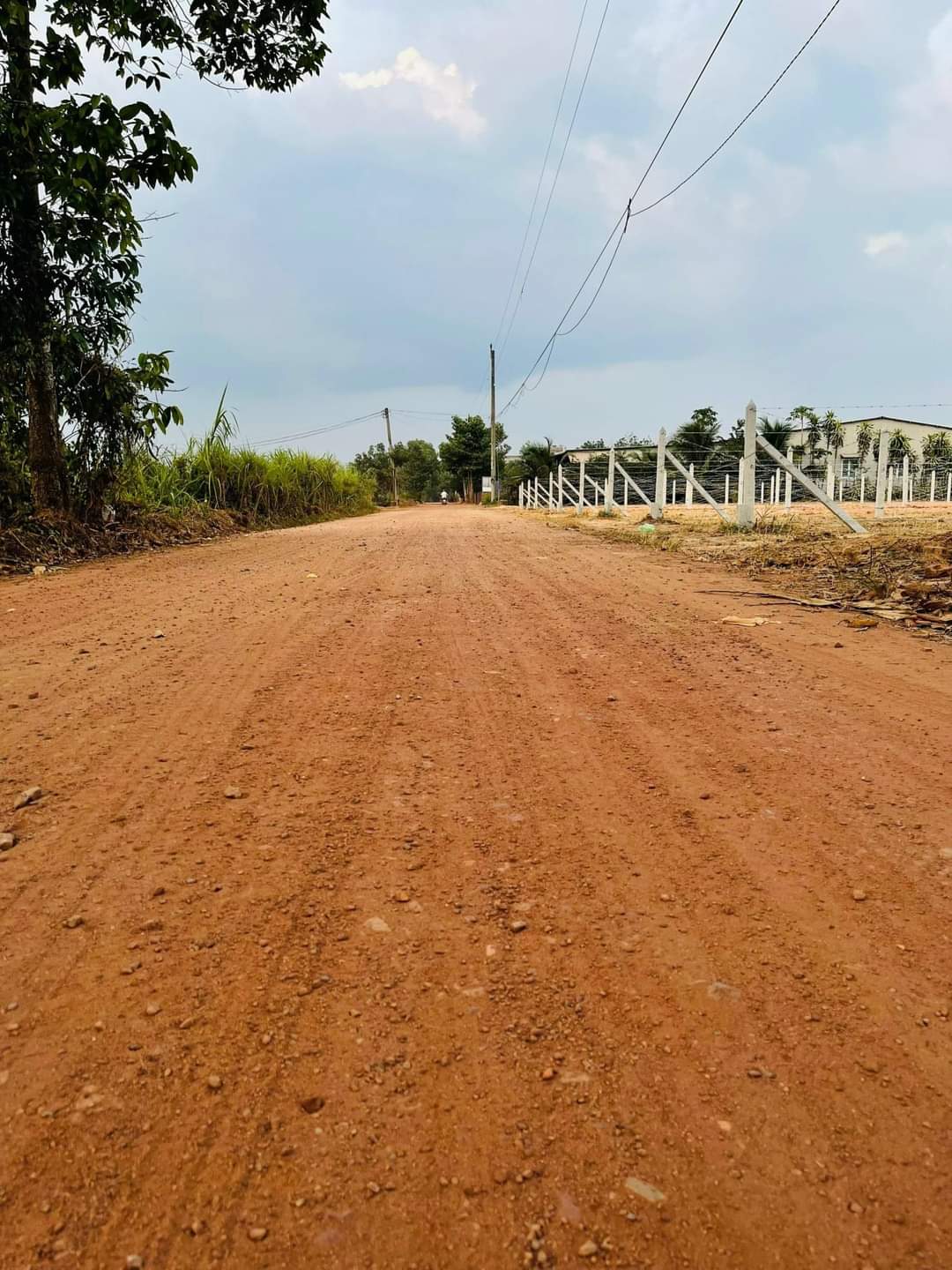 Bán đất An Tây giá 3tỉ2 dt 15*58*126tc