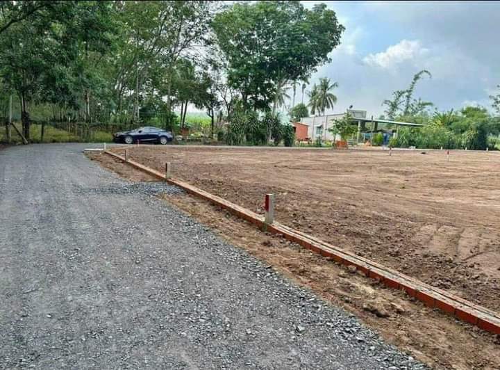 Bán đất tt Tân Phú giá 350tr dt 5×50×50tc