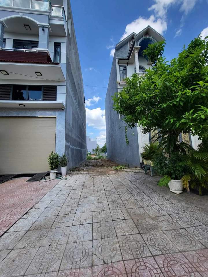 Bán đất xã Tiến Thành giá 1tỷ730 dt 5×20×full tc