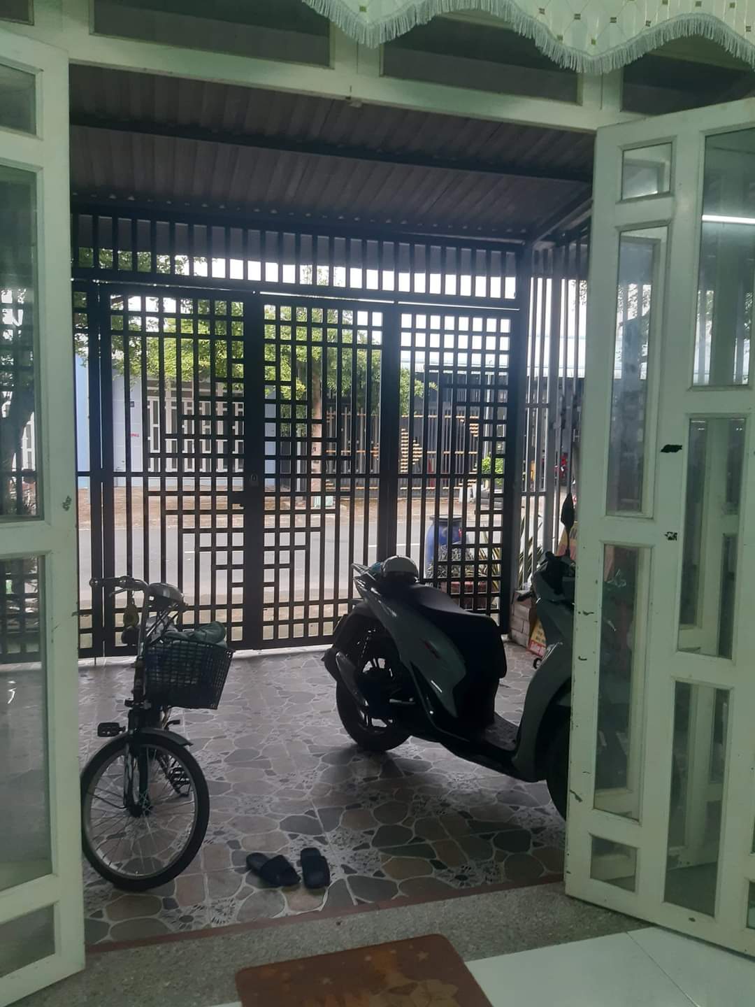 Bán đất Lai Uyên giá 1tỉ250 dt 5*20*100tc