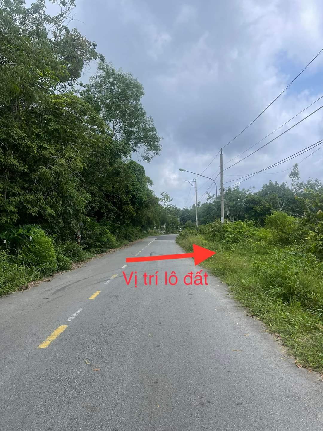 Bán đất Lai Hưng giá 850tr dt 5*38*100tc
