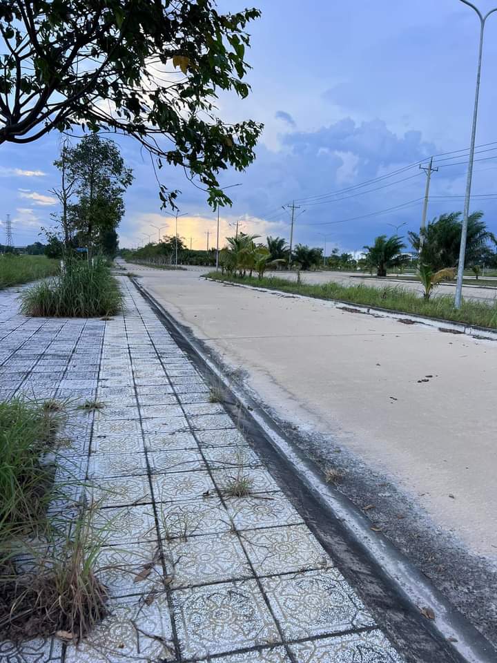 Bán đất phường Minh Hưng giá 1 tỷ 250tr dt 5x30xfull tc