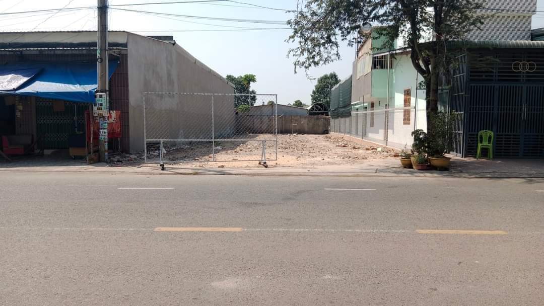 Bán đất Mỹ Phước giá 2tỉ8 dt 5*30