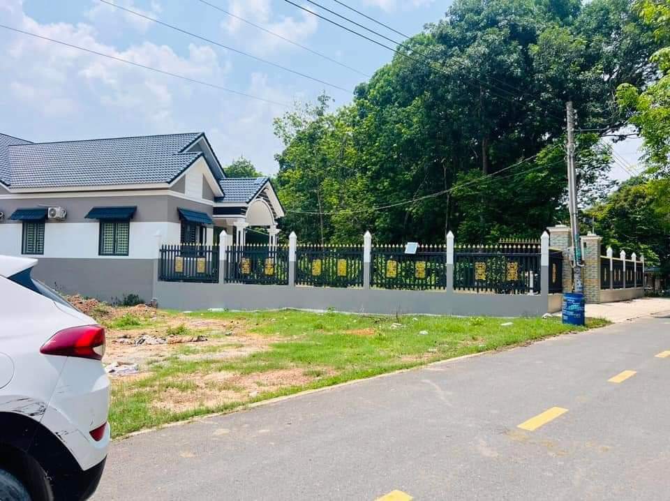 Bán đất Chánh Phú Hòa giá 1tỉ350 dt 5*30*60tc