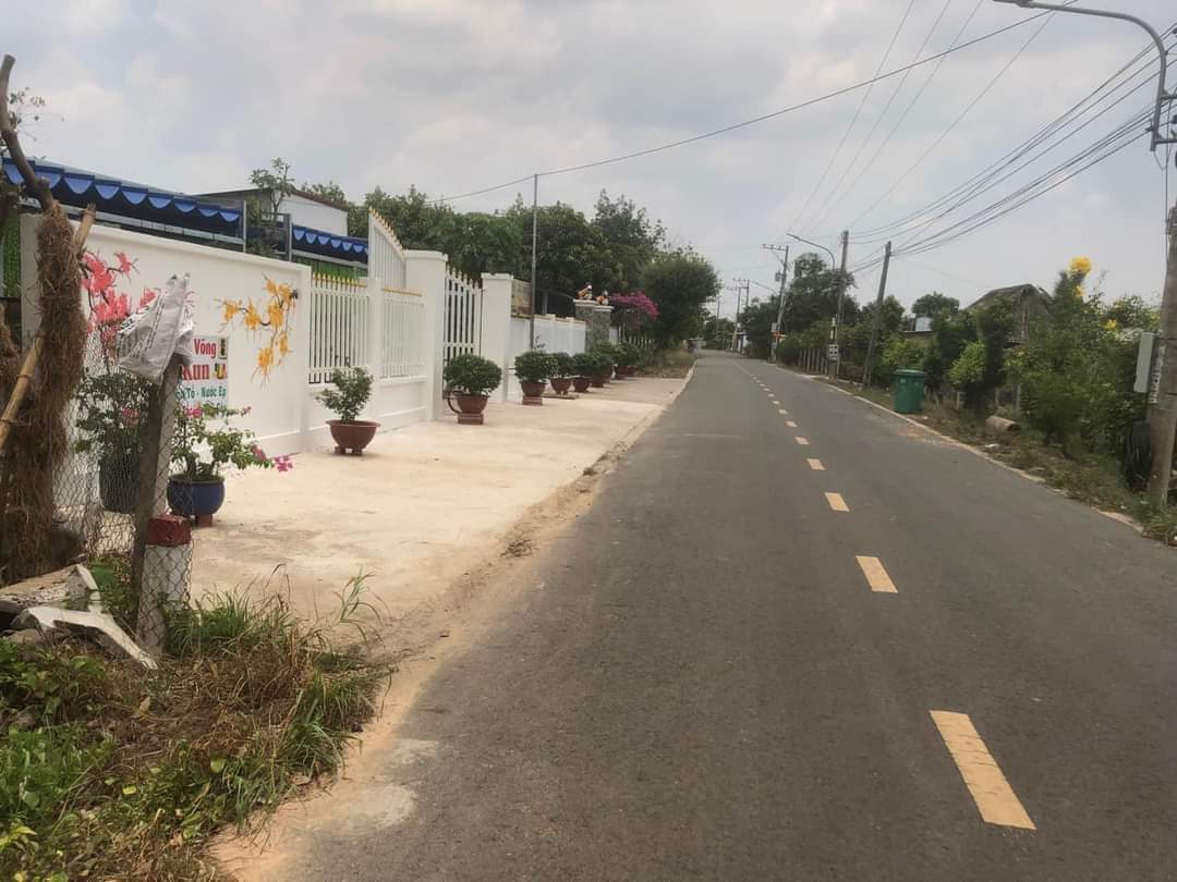 Bán đất Tân Định giá 1tỉ1 dt 81,8m2