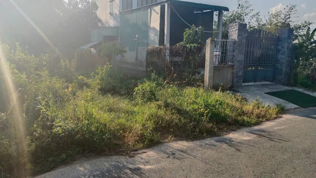 Bán đất Mỹ Phước giá 1tỉ060 dt 5*27*60tc