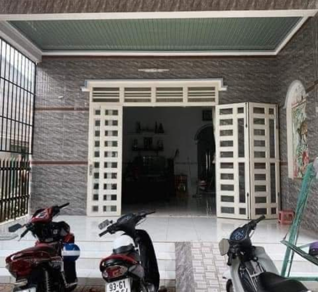 Bán đất Thị trấn Thanh Bình dt 6*30*40tc giá 1tỷ50tr