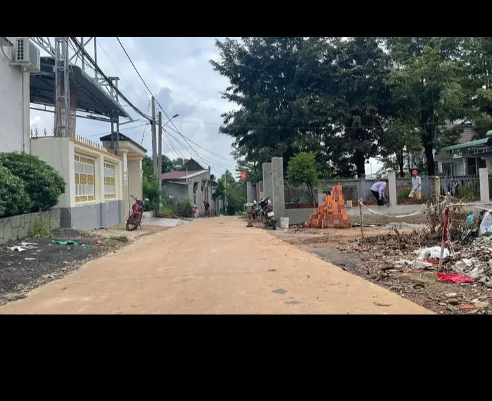 Bán đất phường Tân Phú giá 1tỷ8 dt 5×28×55tc