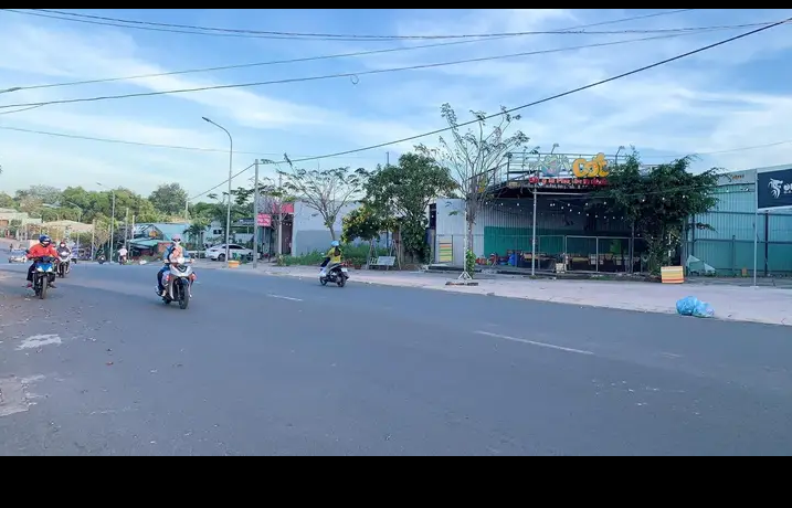 Bán đất phường Tân Phú giá 1tỷ7 dt 5×28×55tc