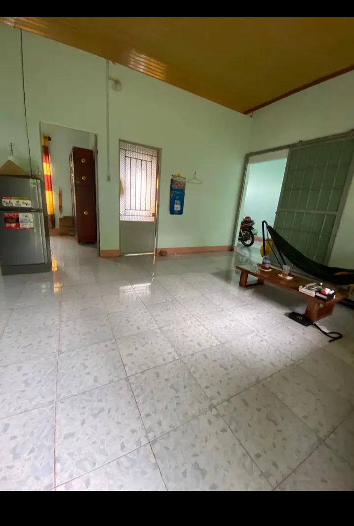 Bán đất có nhà xã Đồng Tiến giá 1tỷ3 dt 10×83×100tc