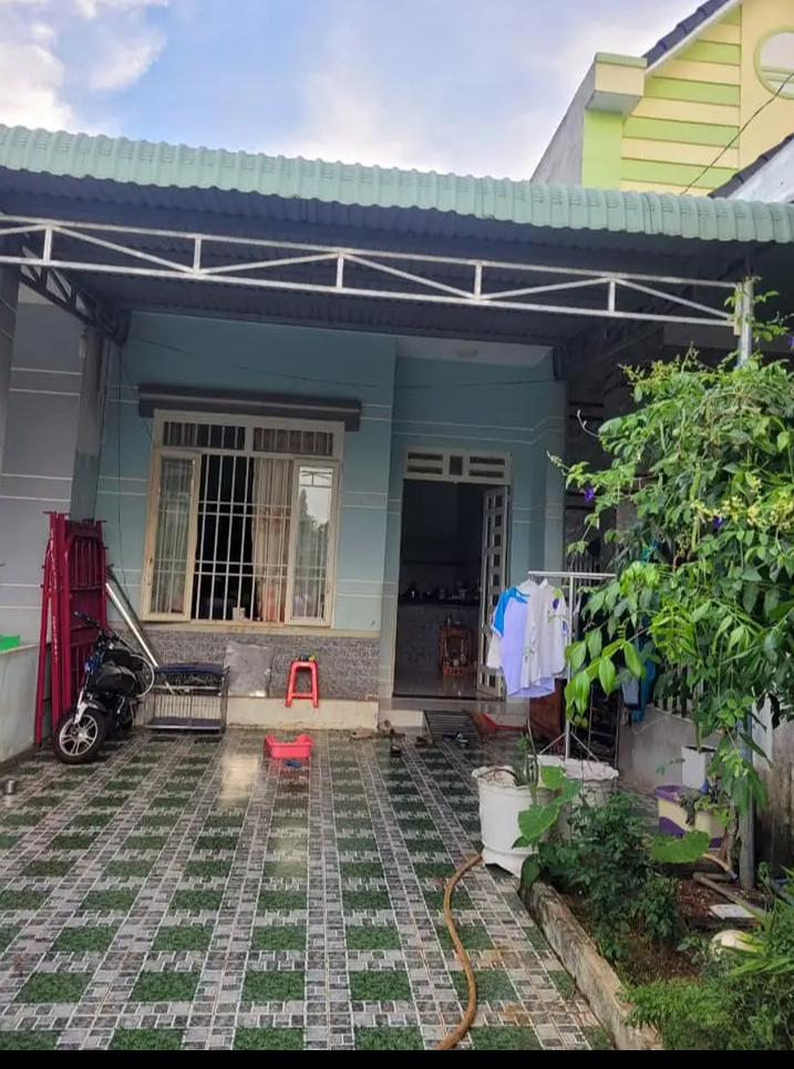 Bán nhà phường Tân Bình giá 1tỷ6 dt 5×25×50tc